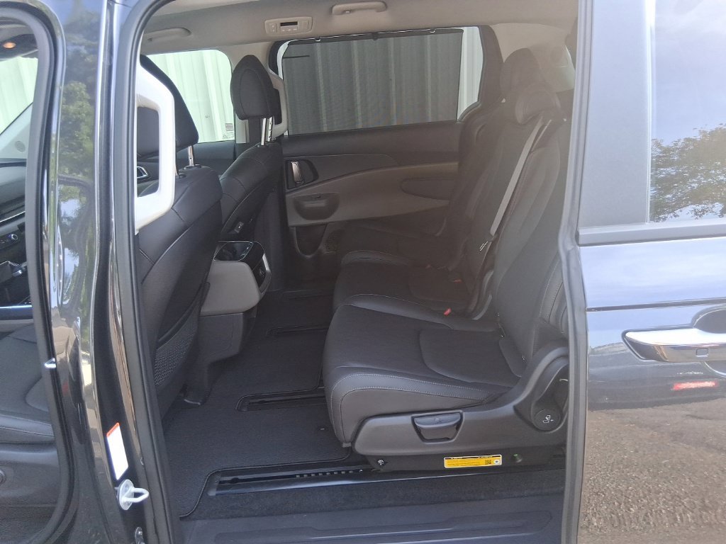 Certified Used 2026 Gray Kia EX image 11