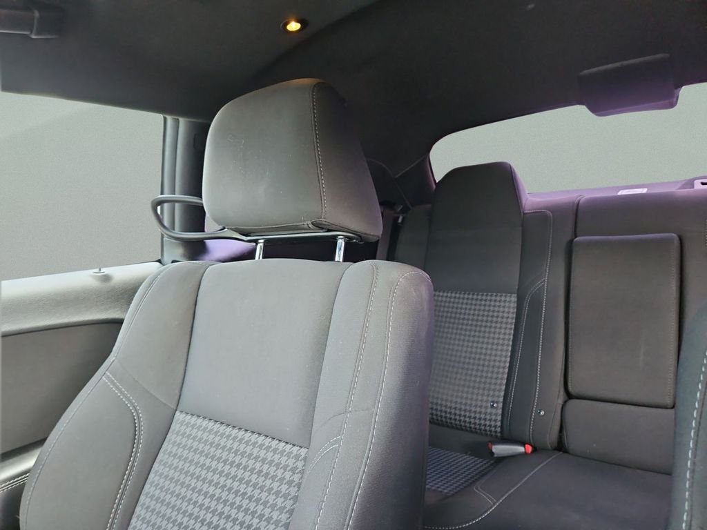 Used 2023 Black Dodge SXT image 20