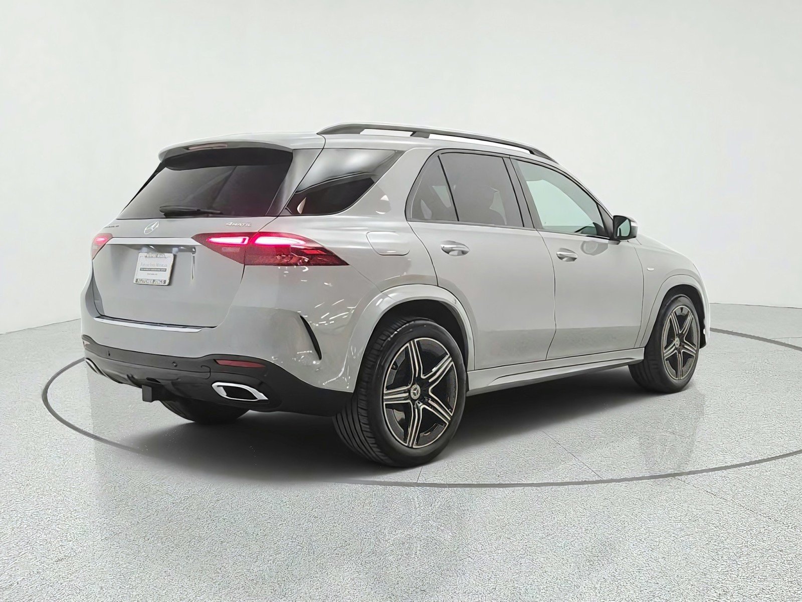 Certified Used 2025 MANUFAKTUR Alpine Grey Mercedes-Benz GLE 450e 4MATIC® SUV image 5