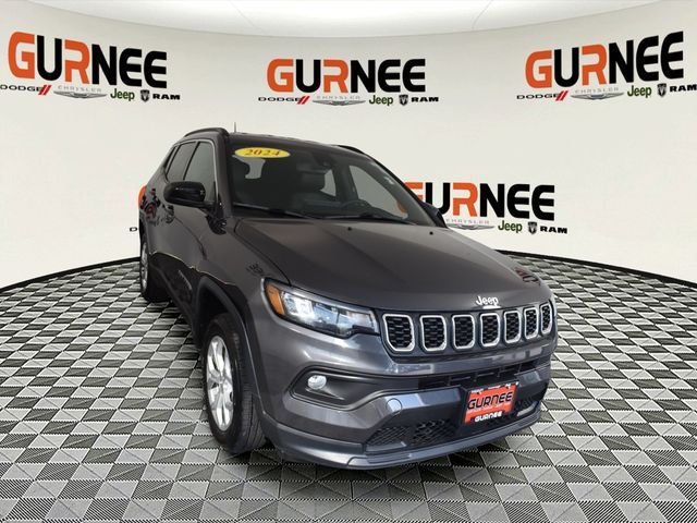 Used 2024 Gray Jeep Latitude image 10