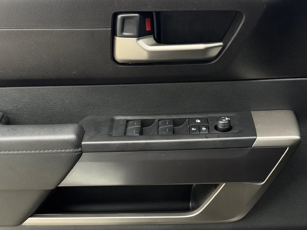 Used 2025 White Toyota SR5 image 24
