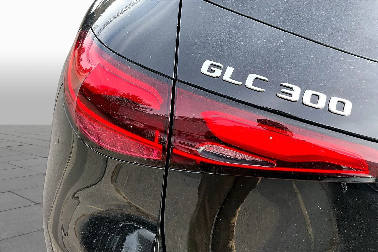 New 2026 040/Black Mercedes-Benz GLC 300 image 6