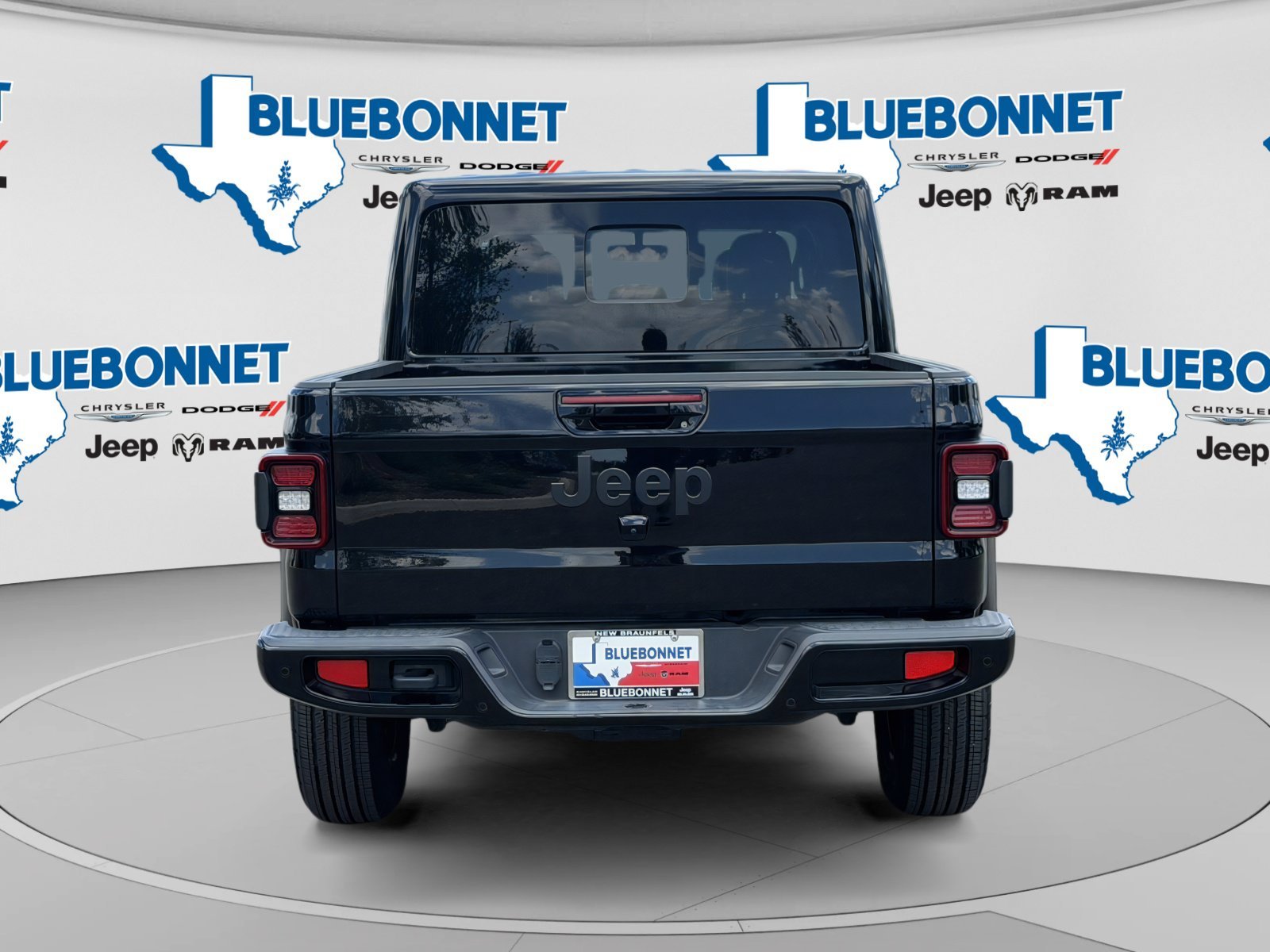 Used 2023 Black Clearcoat Jeep High Altitude image 6
