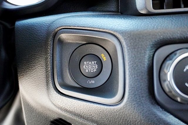 New 2025 Anvil Clear-Coat Exterior Paint Jeep Sport S image 37