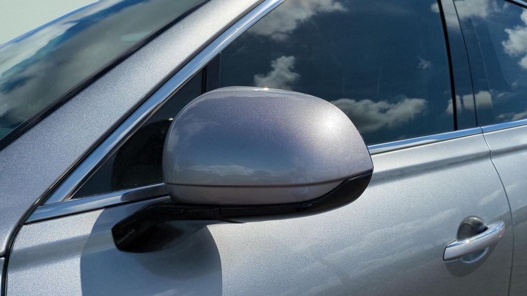 New 2026 Silver Genesis 2.5T image 28