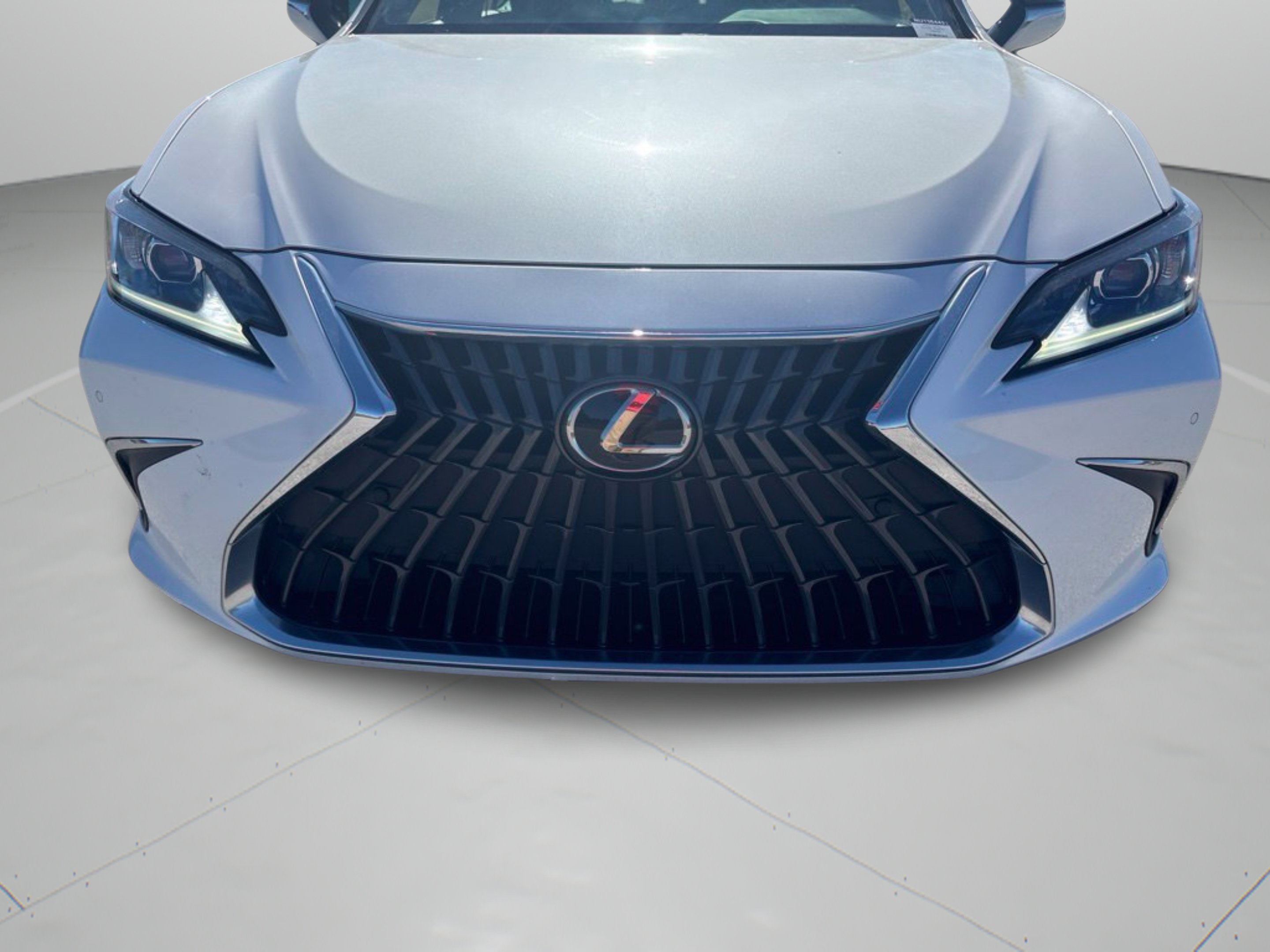 Used 2022 White Pearl Lexus ES 350 image 26