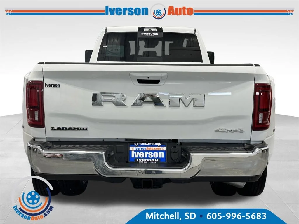 New 2026 Bright White Clear-Coat Exterior Paint RAM Laramie image 6