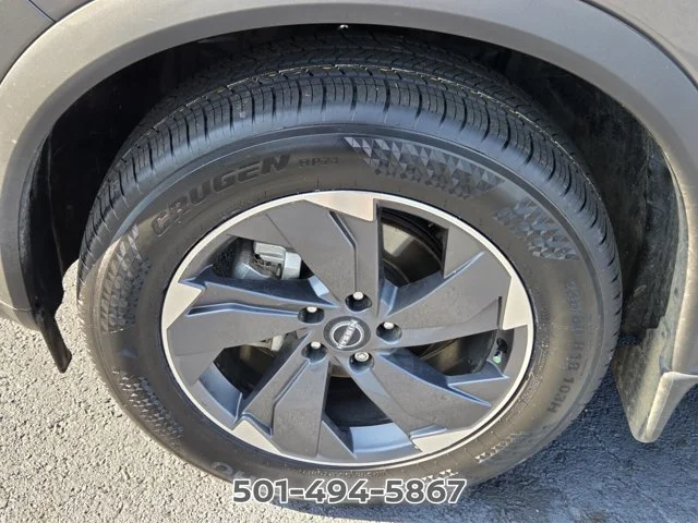 Used 2025 Gray Nissan SV image 16