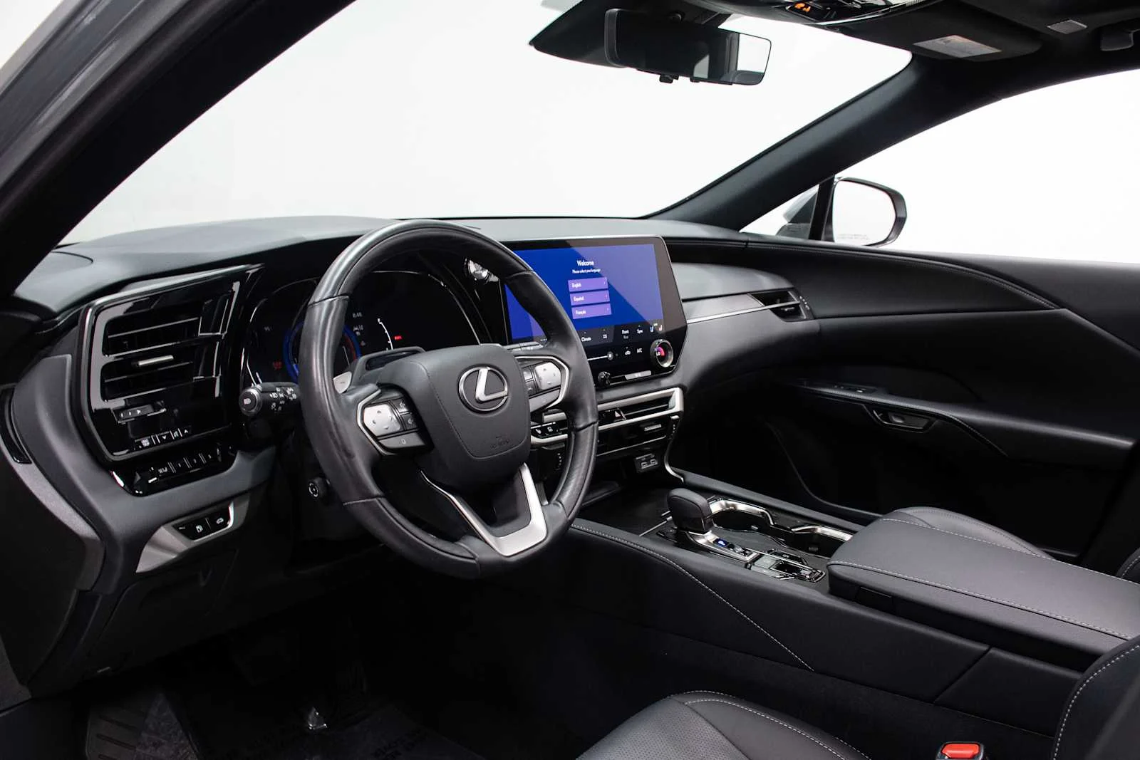 Certified Used 2024 Iridium Lexus Premium Plus image 17