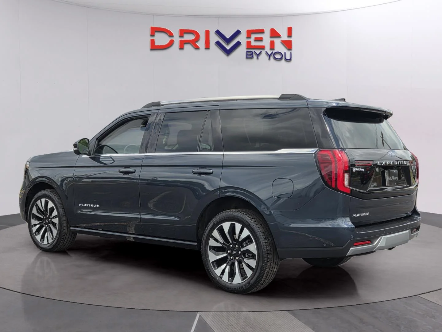 Used 2025 Stone Blue Ford Platinum image 3