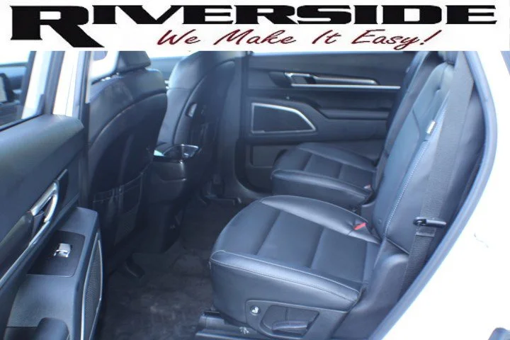 Used 2024 Glacial White Pearl Kia S image 14