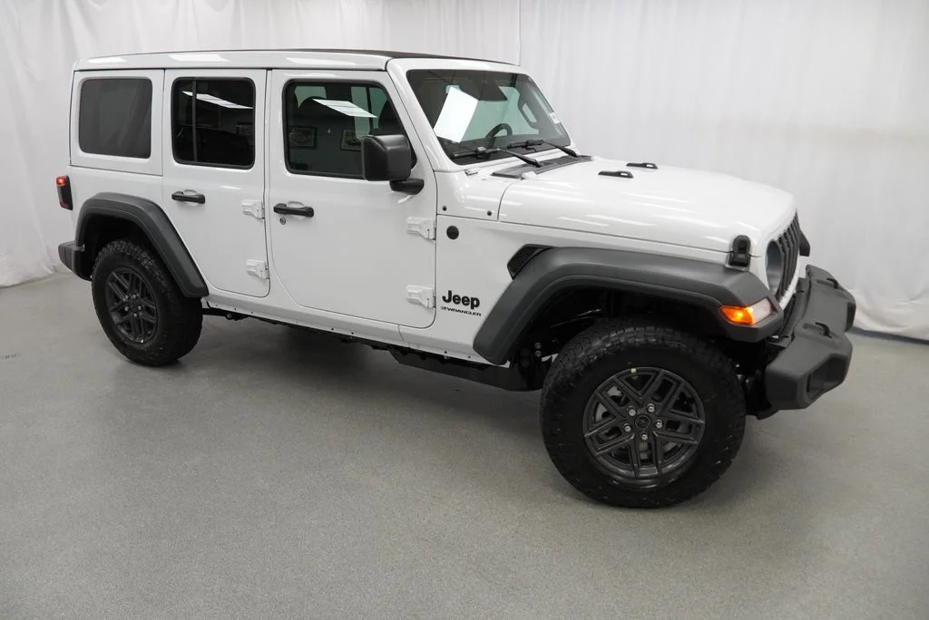 New 2027 Bright White Clear-Coat Paint Jeep Sport S image 9
