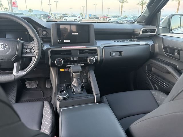 2026 Toyota Tacoma SR5 - Photo 7