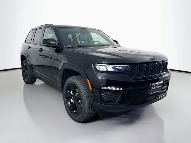 2025 Jeep Grand Cherokee Limited for sale at Sam Leman Chrysler Jeep Dodge of Bloomington