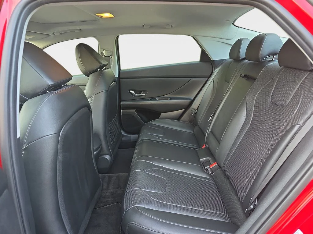Used 2022 Red Hyundai Limited image 16