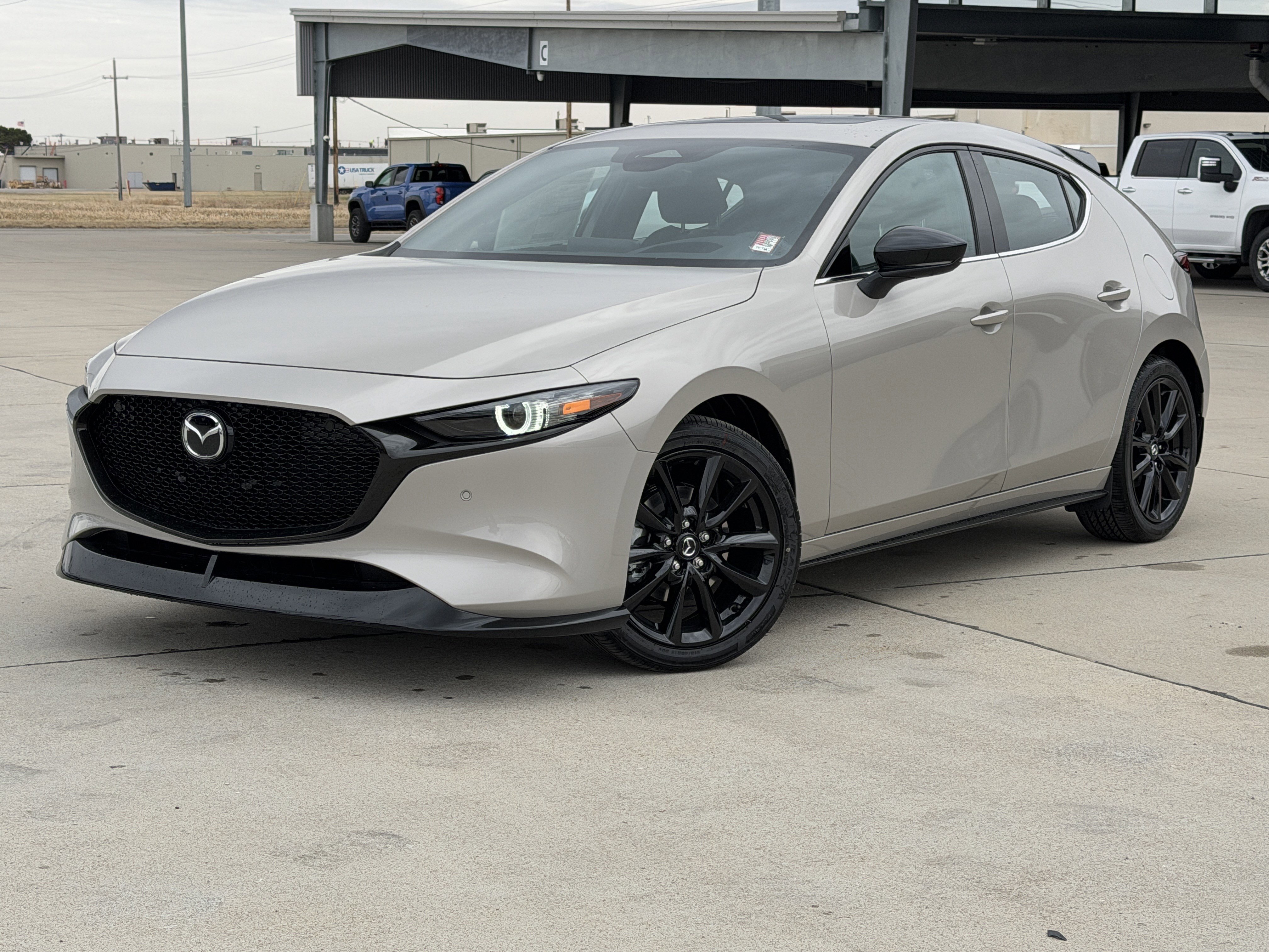 2026 Mazda CX-3 Premium Plus 2.5 AT 5-Door SKYACTIV AWD's photo