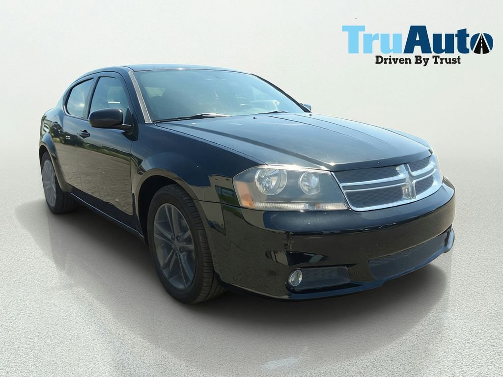 2014 Dodge Avenger SXT's photo
