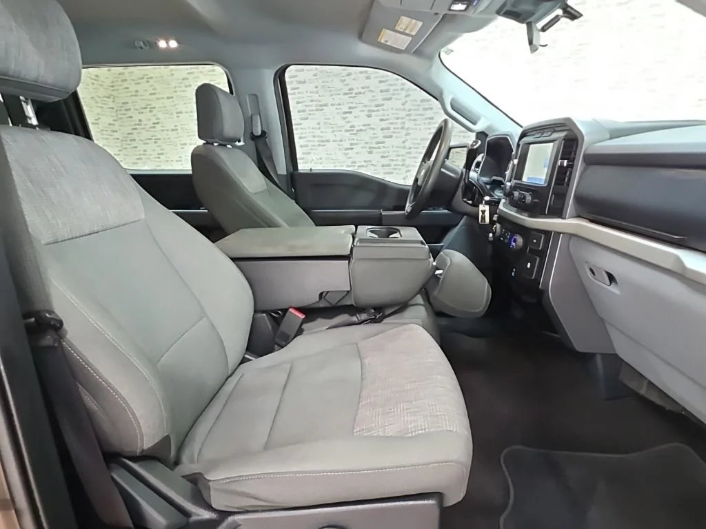 Used 2021 Stone Gray Metallic Ford XLT image 11