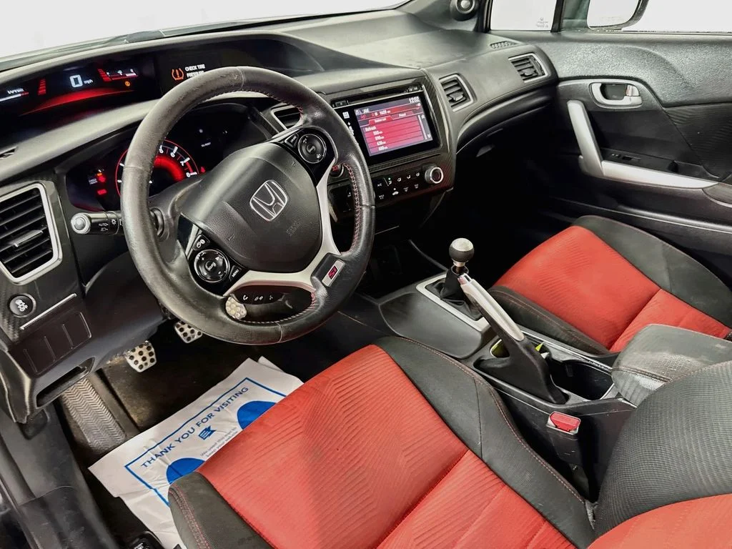 Used 2015 Crystal Black Pearl Honda Si image 10