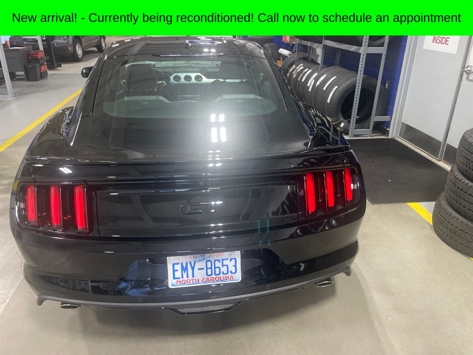 Used 2017 Black Ford GT Premium image 3