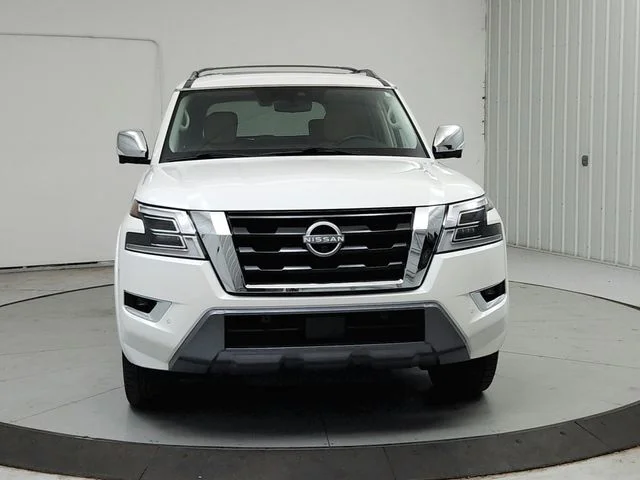 Used 2024 White Nissan Platinum image 3