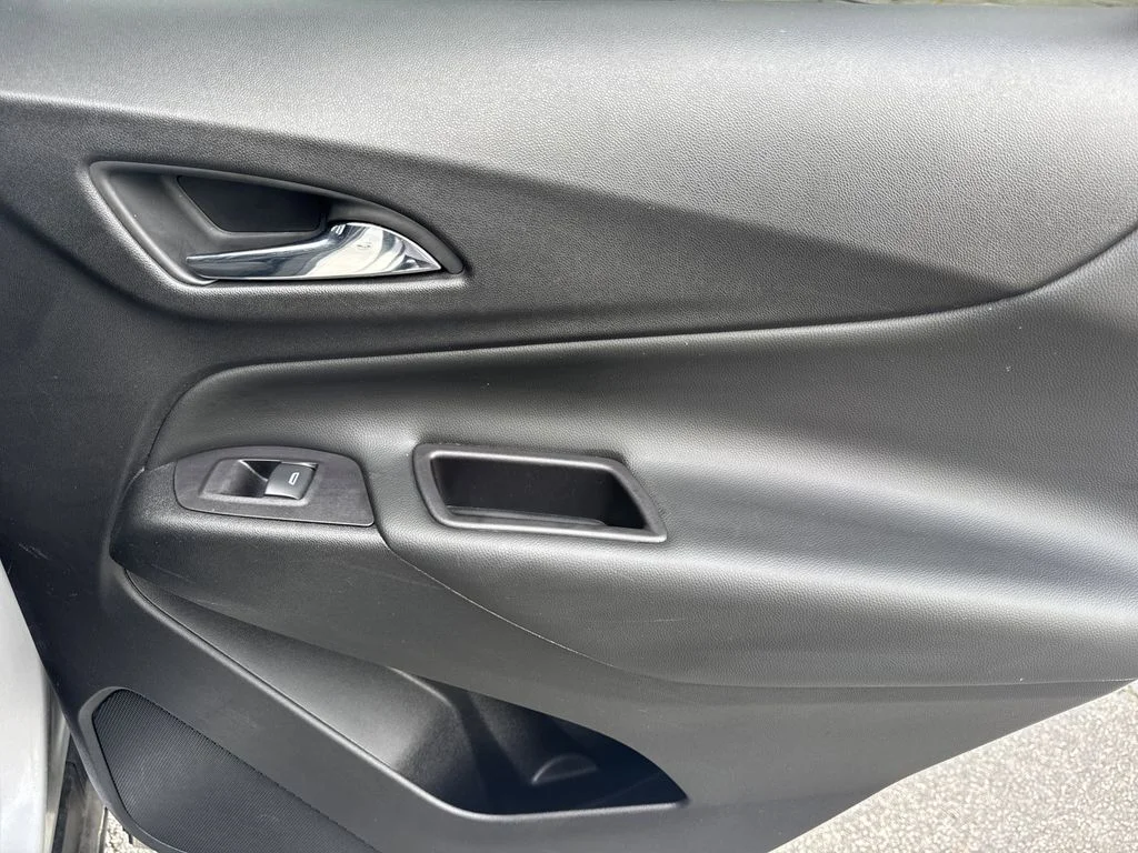 Used 2020 Silver Chevrolet LT image 16