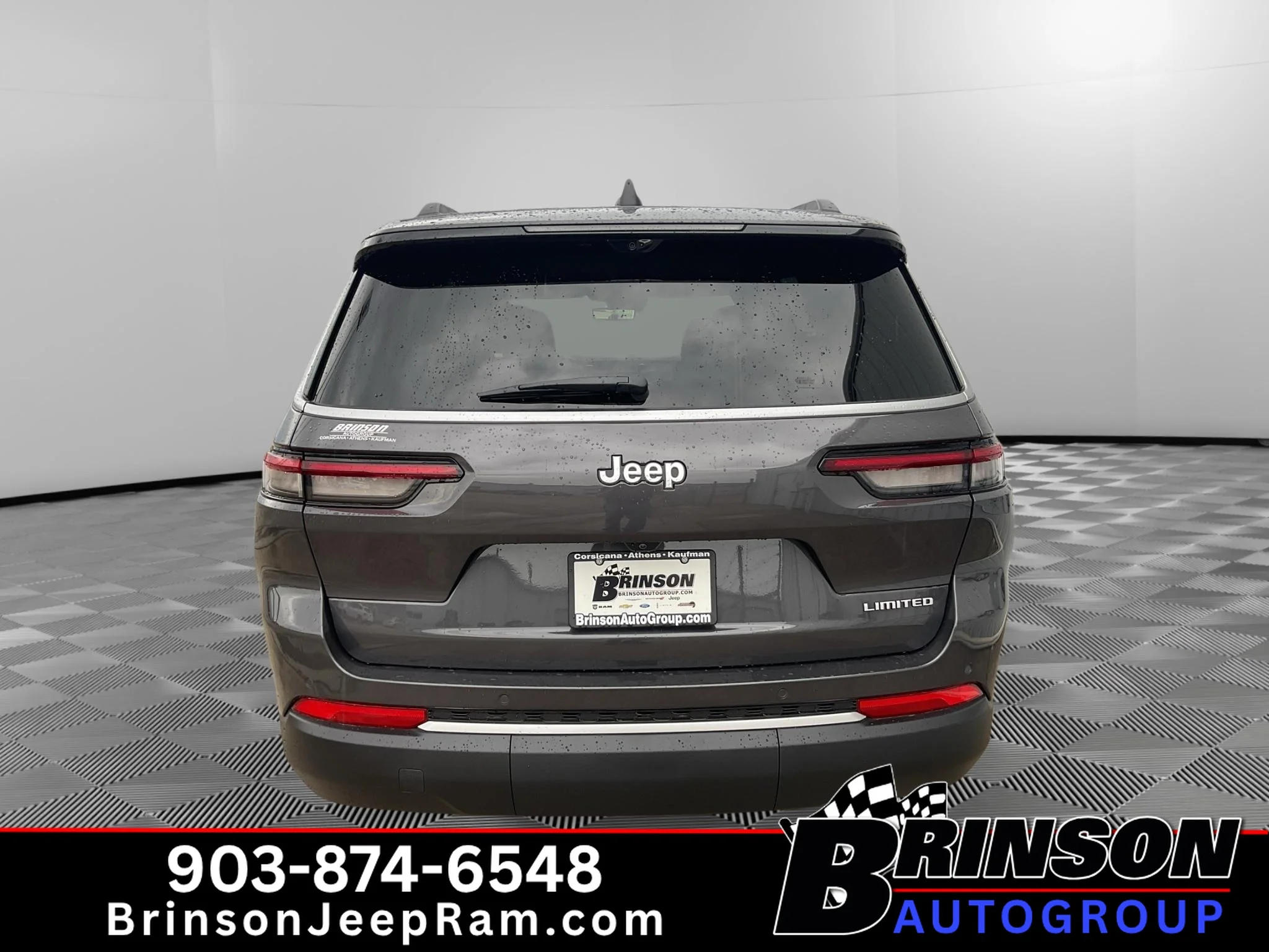 New 2026 baltic gray metallic clearcoat Jeep Limited image 4