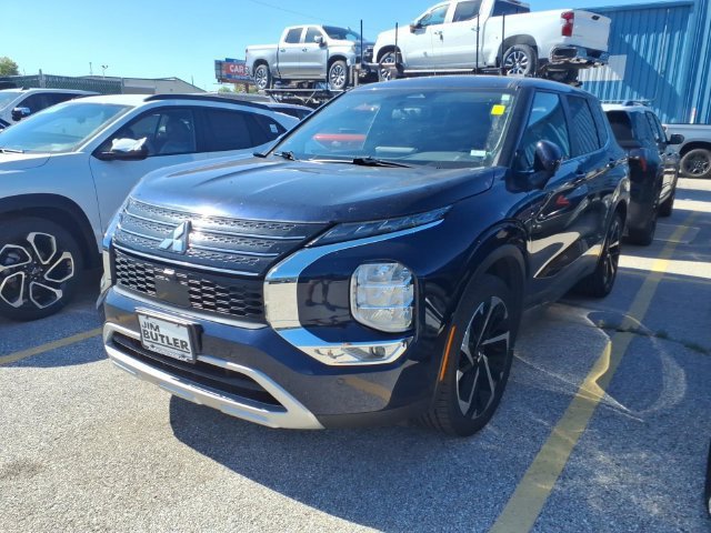 Used 2024  Mitsubishi SE image 1