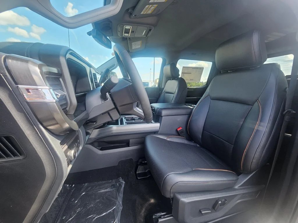 New 2027 Carbonized Gray Metallic Ford F-350® Lariat® image 4