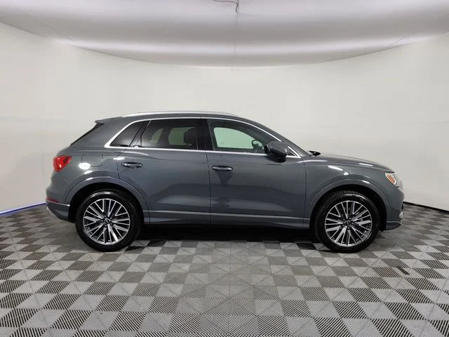 Used 2022 Gray Audi Premium Plus image 6