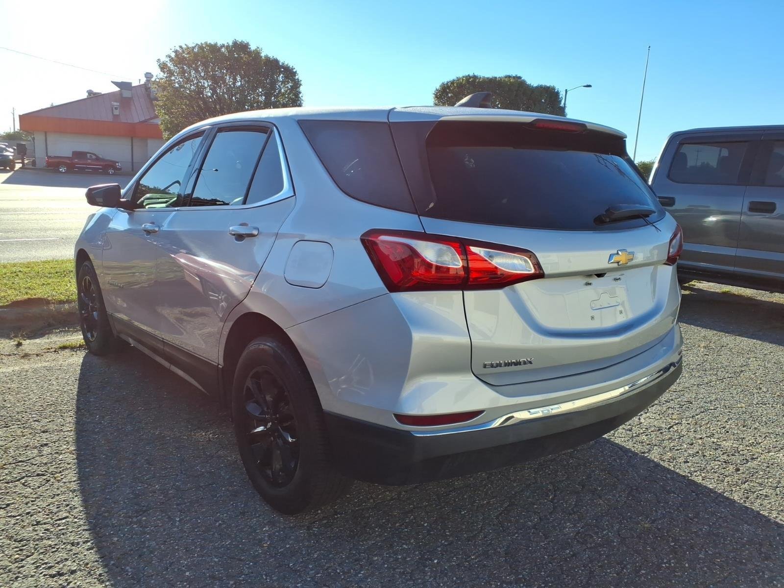 Used 2020 Silver Ice Metallic Chevrolet LT image 3