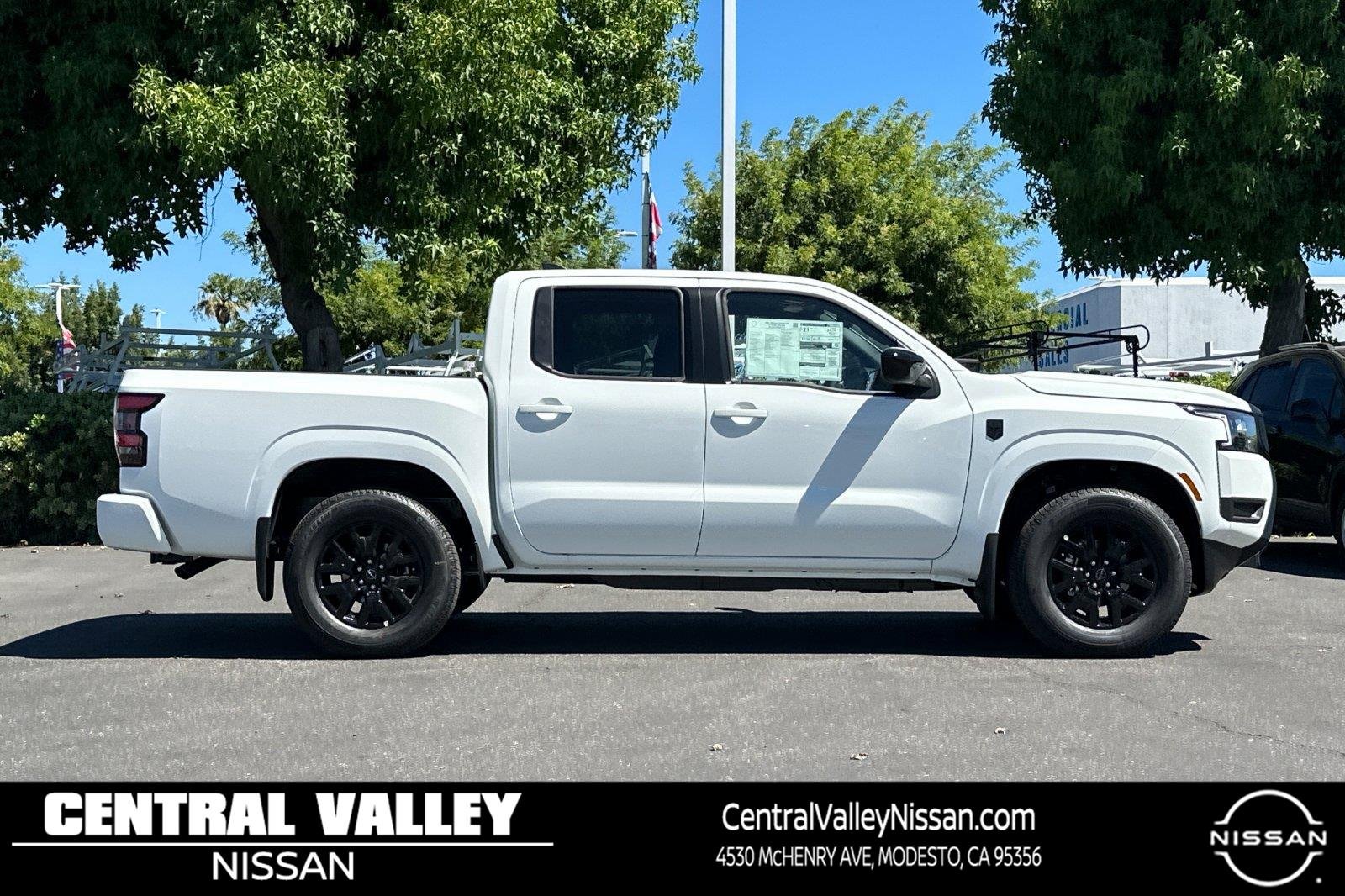 New 2026 Glacier White Nissan SV image 3