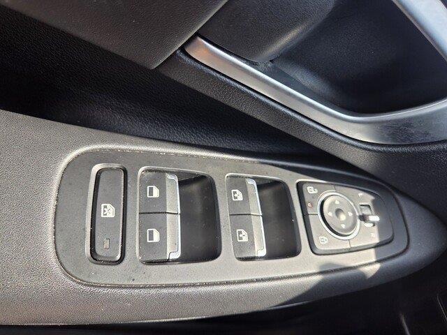 Used 2025 Aero Silver Hyundai SEL image 22