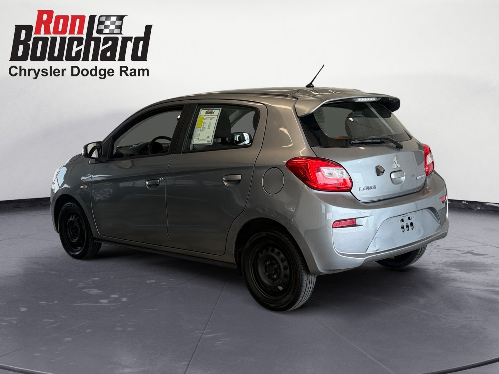 Used 2018 Gray Mitsubishi ES image 4