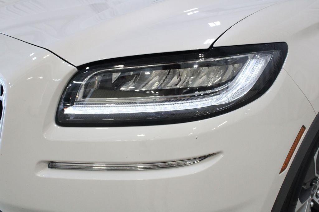 Used 2023 Pearl Metallic Lincoln Reserve image 35