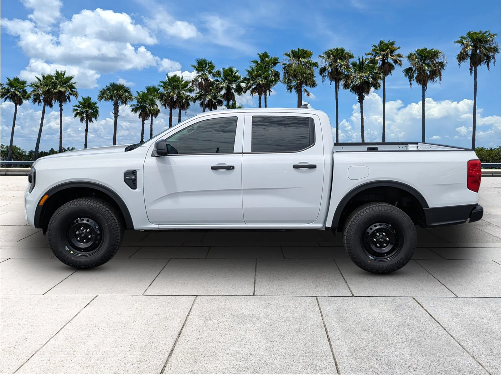 New 2026 Oxford White Ford XL image 4