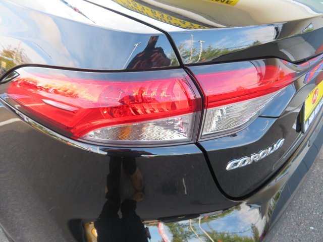 Used 2025 Midnight Black Metallic Toyota LE image 33