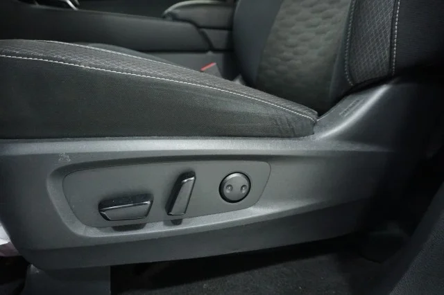 Used 2024 BLACK Nissan SV image 18