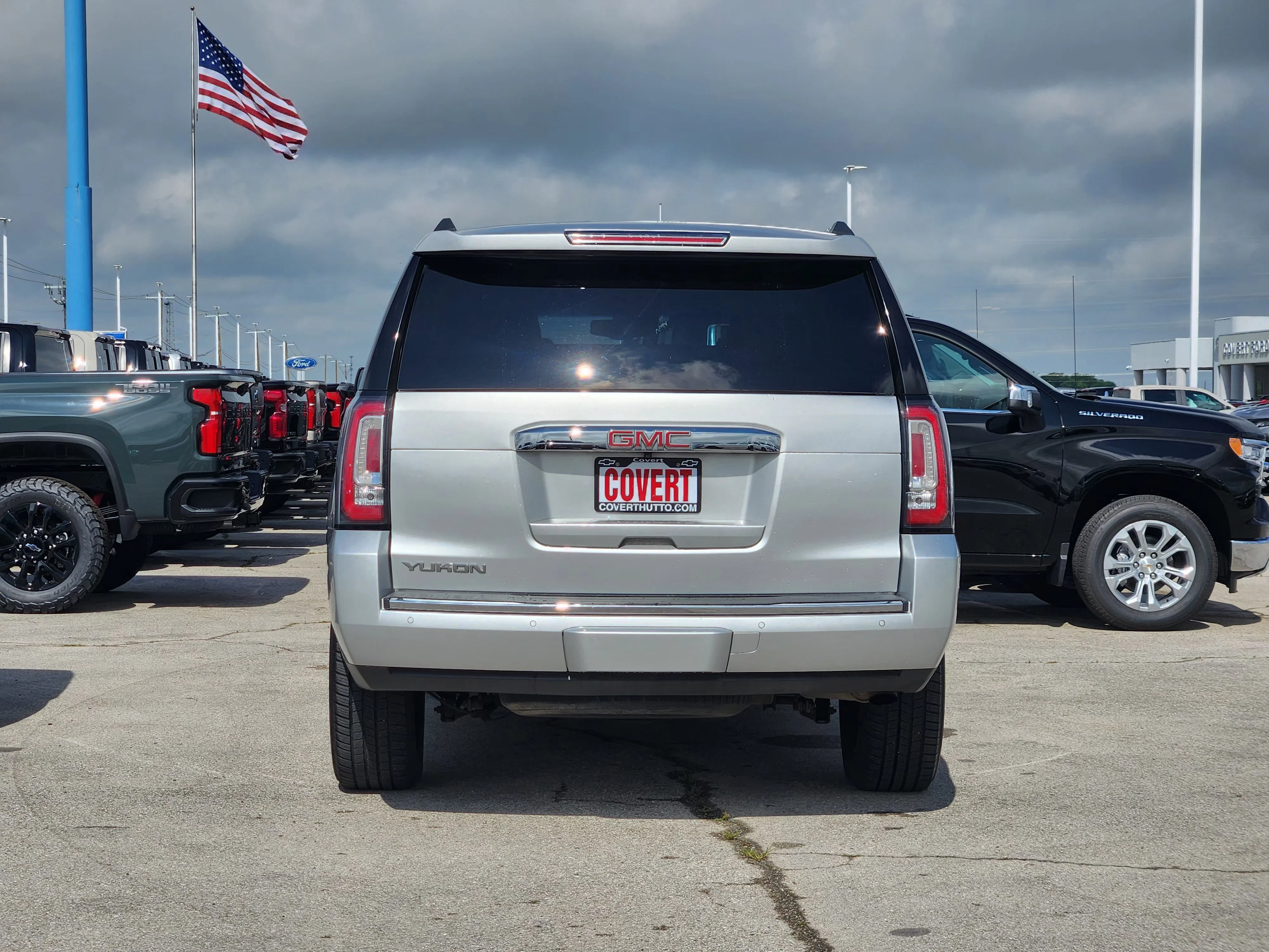 Used 2018 Quicksilver Metallic GMC Denali image 6