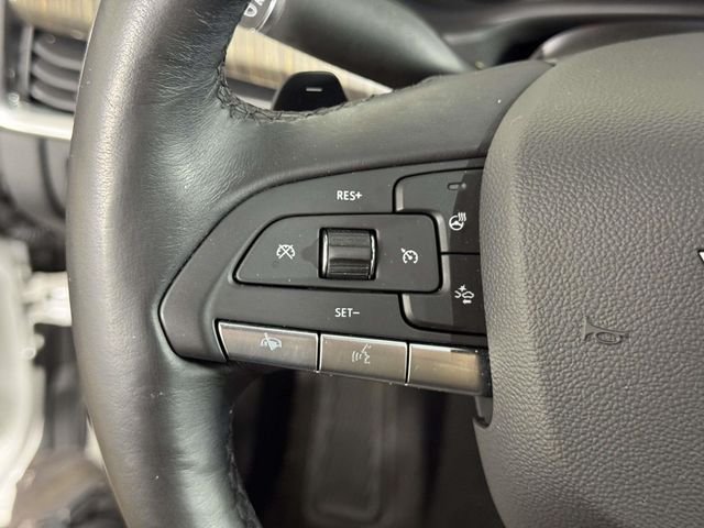 Used 2022 White Cadillac Premium Luxury image 23