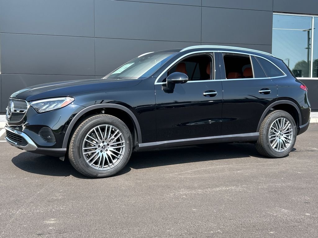 New 2026 Black Mercedes-Benz GLC 300 image 1