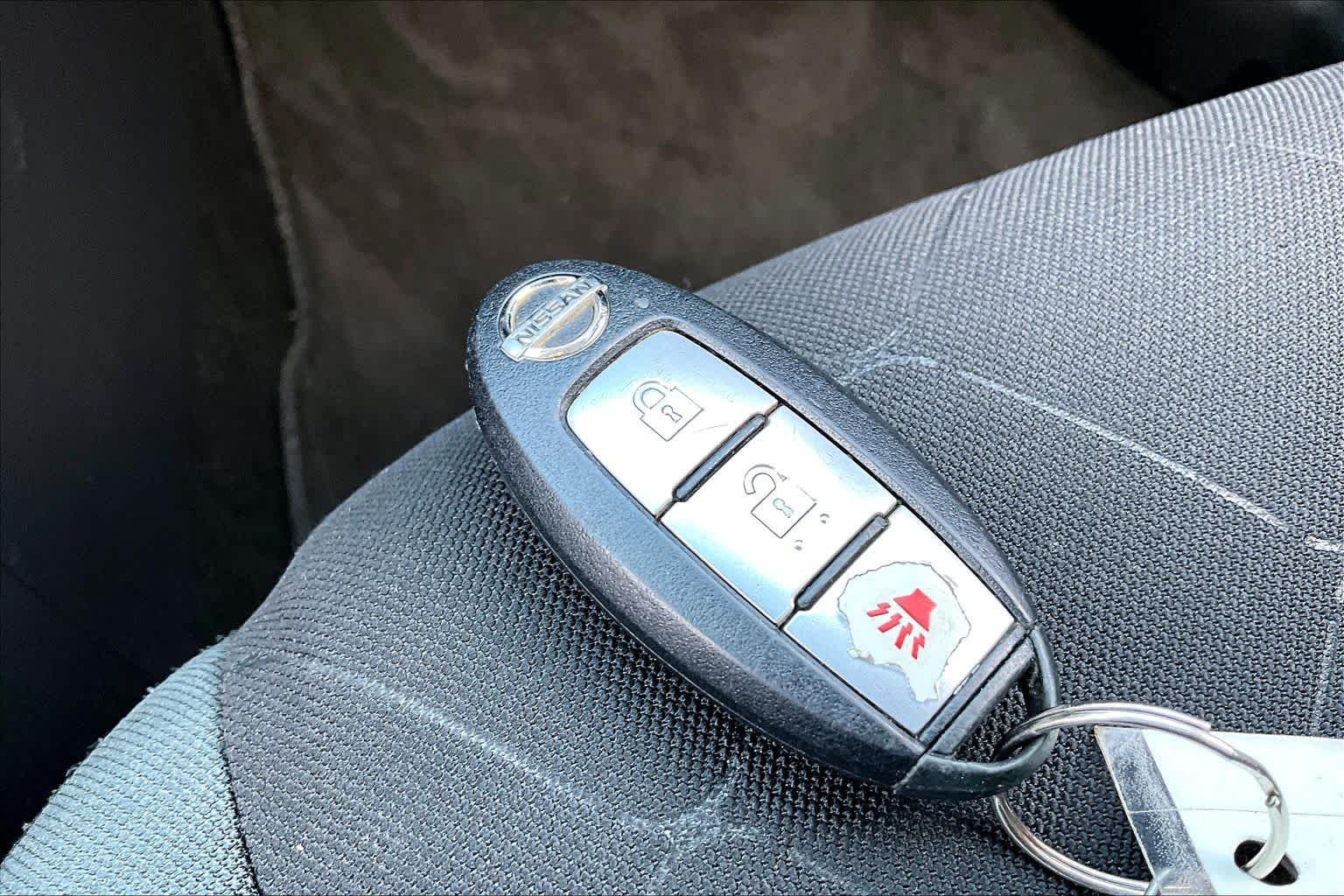 Used 2019 Super Black Nissan S image 15