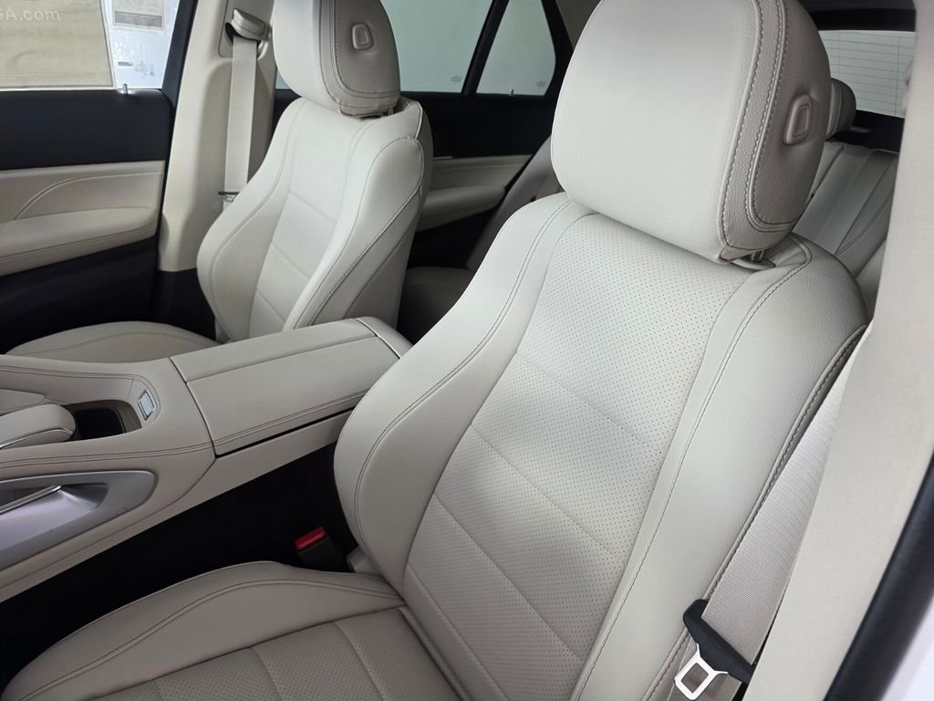 New 2026 Polar White Mercedes-Benz GLE 450 image 8
