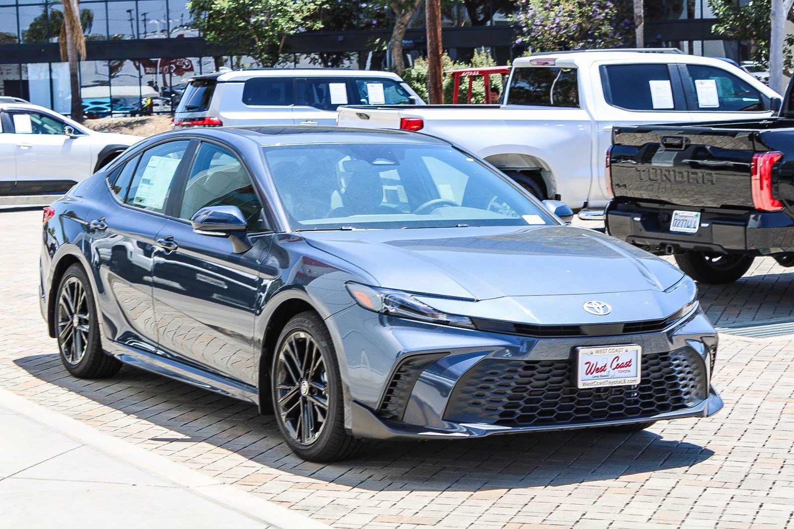 New 2026 Dark Cosmos <sup>1</sup> Toyota  SE image 3