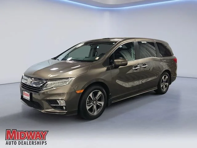 2018 Honda Odyssey Touring's photo