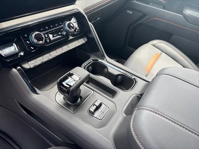 Used 2025 Summit White GMC AT4 image 29
