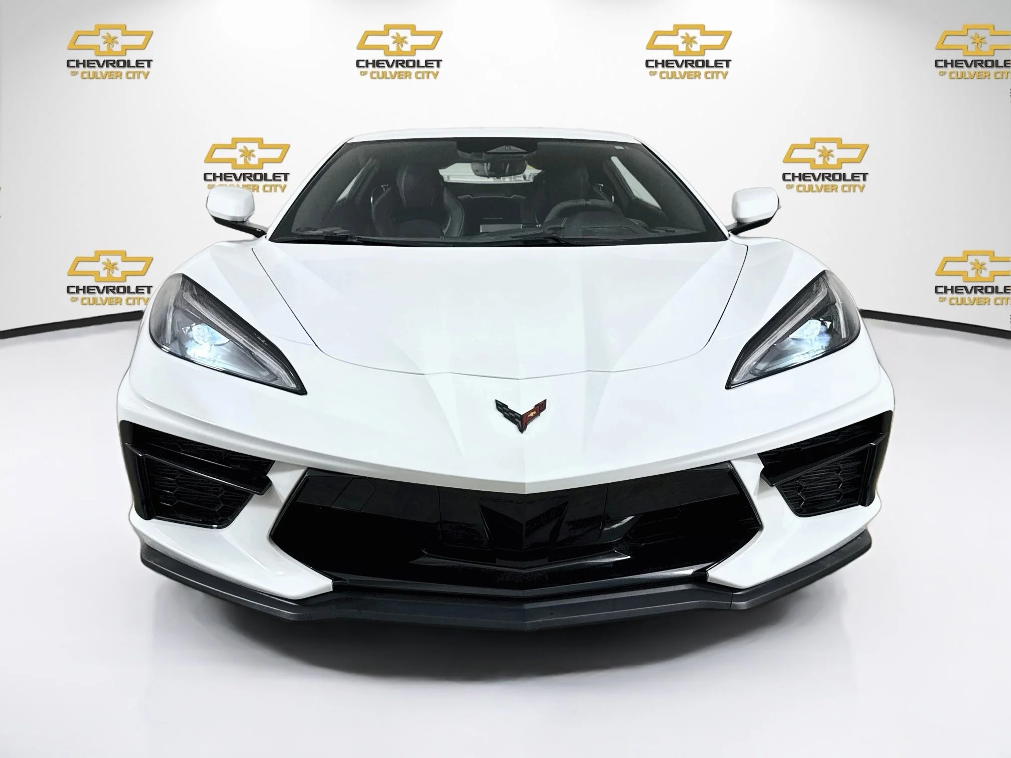Used 2024 Arctic White Chevrolet 1LT image 2