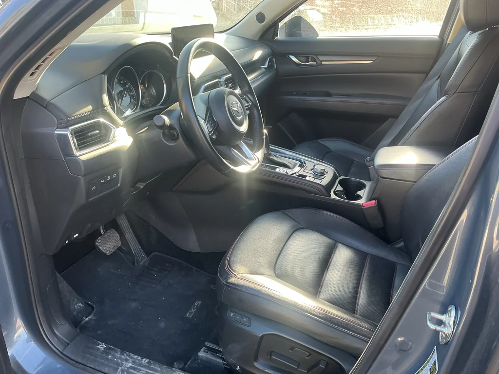 Used 2025 POLYMETAL GRAY METALLIC Mazda 2.5 S Carbon Edition image 4