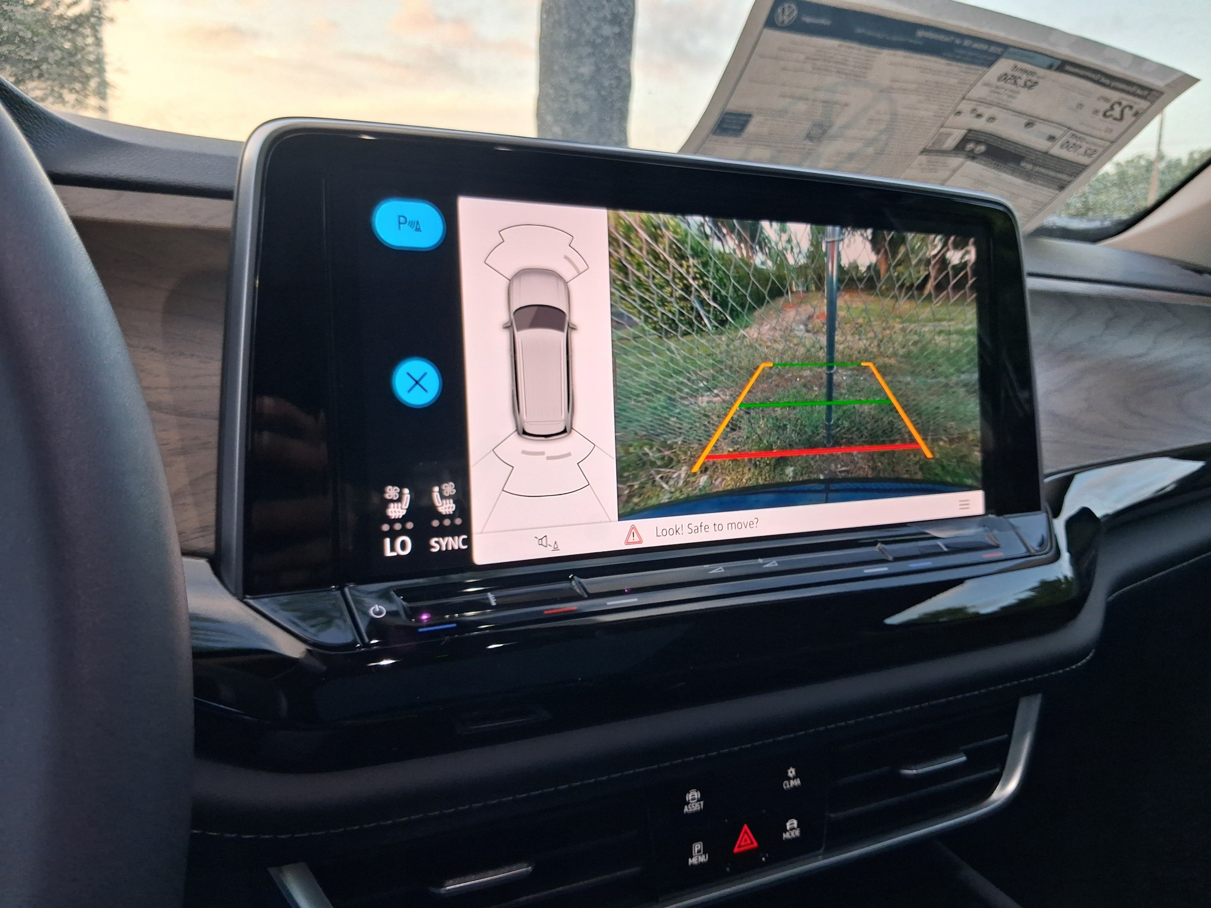 New 2026 Black Volkswagen 2.0T SE w/Technology image 11