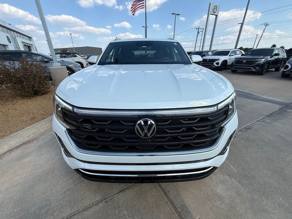 Used 2024  Volkswagen 2.0T SEL R-Line image 8